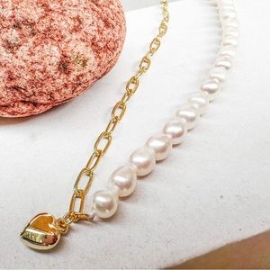 Minimalist Fresh Water Pearl Metal Love Heart Necklace Choker
